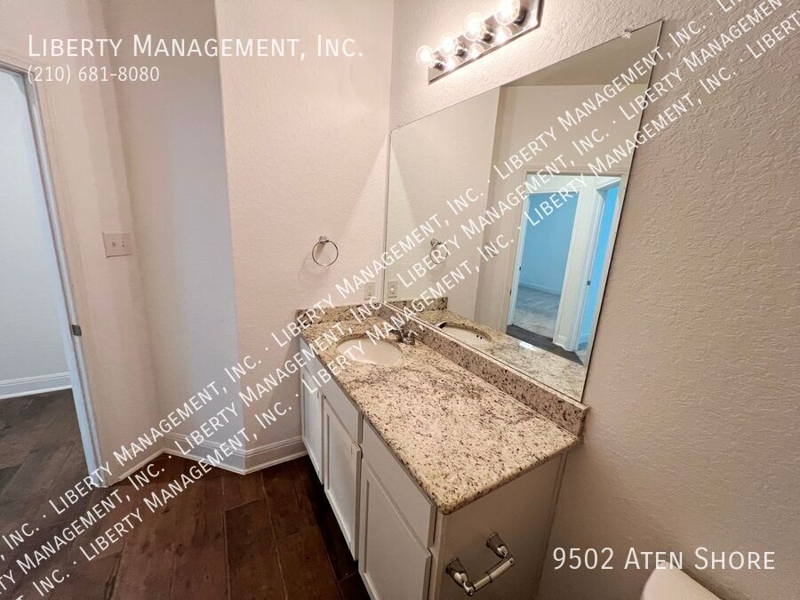 3 Bed, 2 Bath Home with Study in Valley Ranch property image