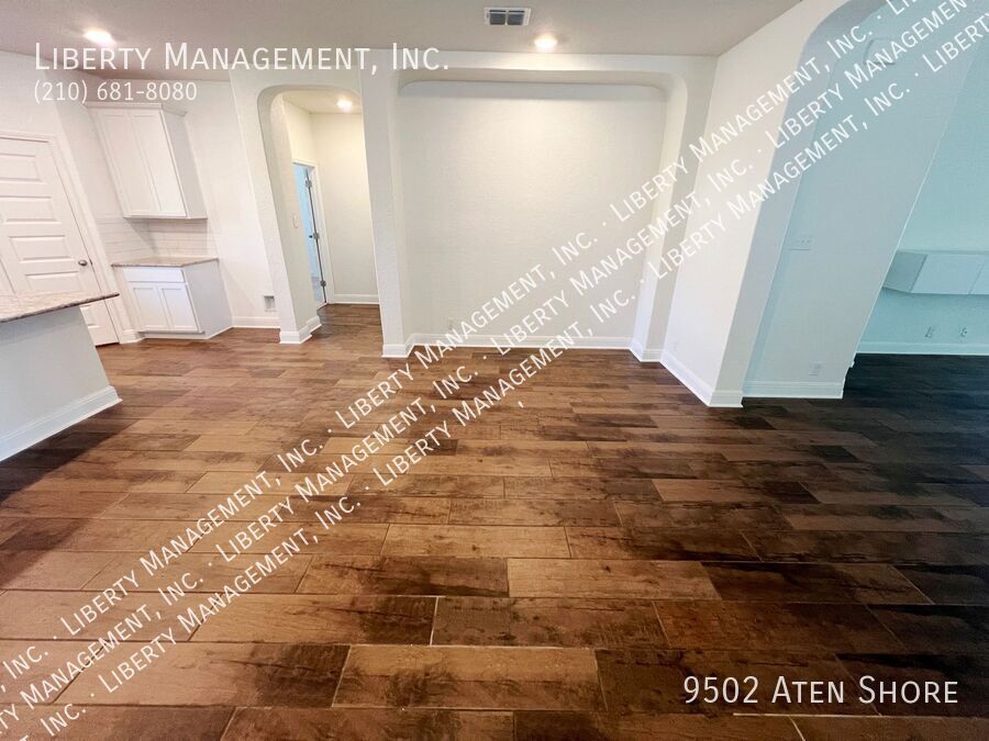 3 Bed, 2 Bath Home with Study in Valley Ranch property image