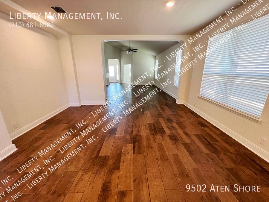 3 Bed, 2 Bath Home with Study in Valley Ranch property image