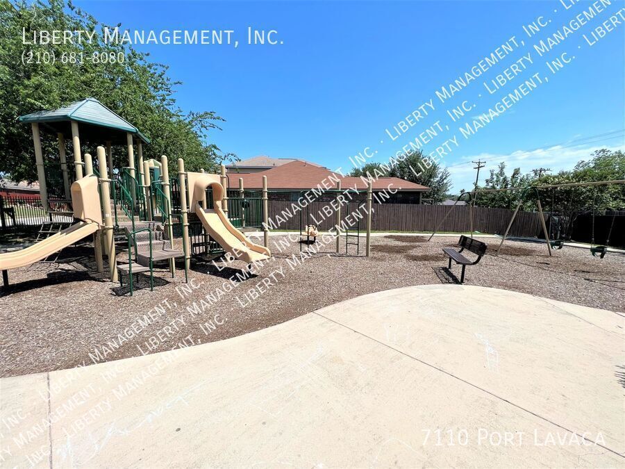 4 Bedroom, 2 Bath Single Story Rental Home Near Lackland AFB property image