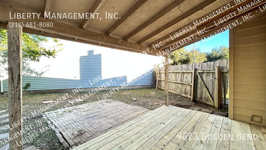 Charming 2 Bedroom, 1 Bath home property image