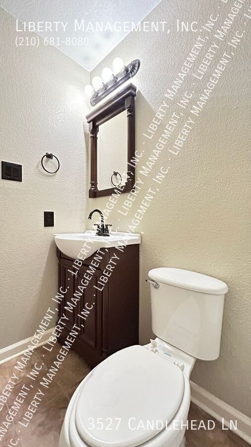 3 Bedroom, 2.5 Bath Home with 2 Weeks Free property image