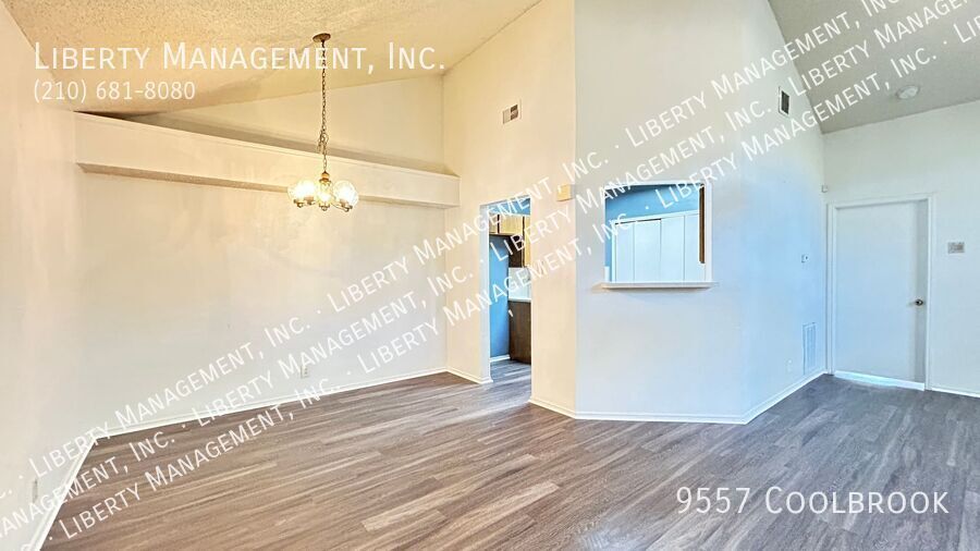 2 Bedroom, 2 Bath with Brand New Flooring property image