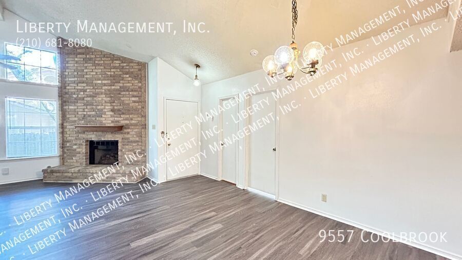 2 Bedroom, 2 Bath with Brand New Flooring property image