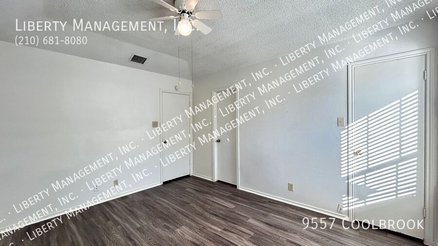 2 Bedroom, 2 Bath with Brand New Flooring property image