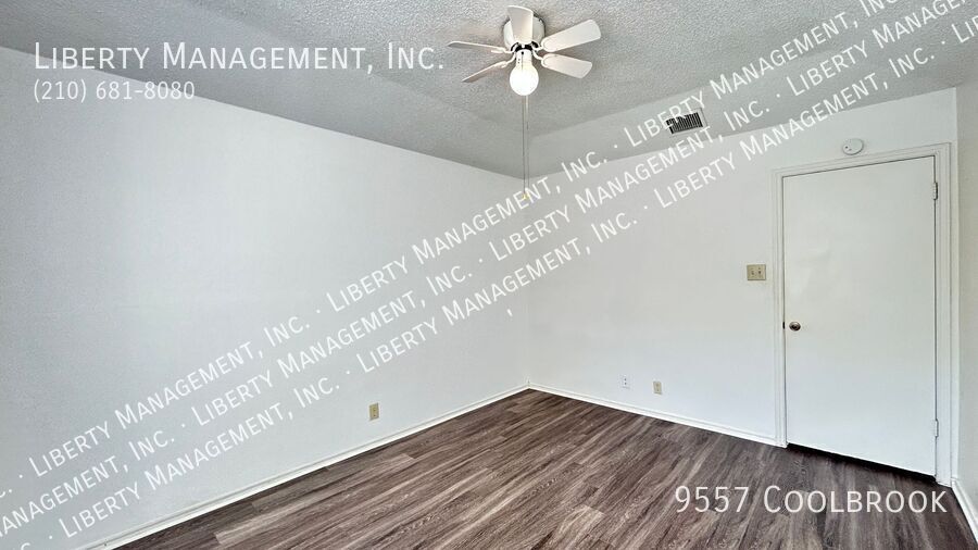 2 Bedroom, 2 Bath with Brand New Flooring property image