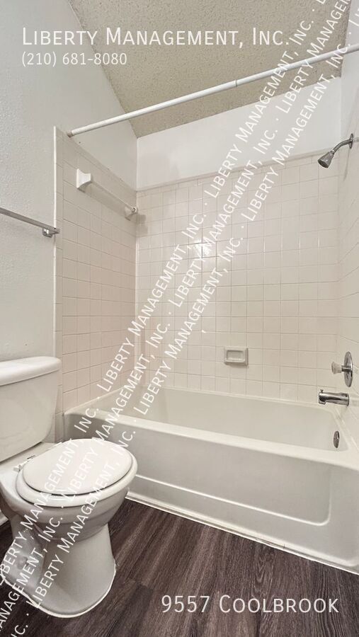 2 Bedroom, 2 Bath with Brand New Flooring property image