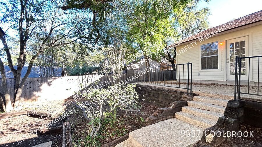 2 Bedroom, 2 Bath with Brand New Flooring property image