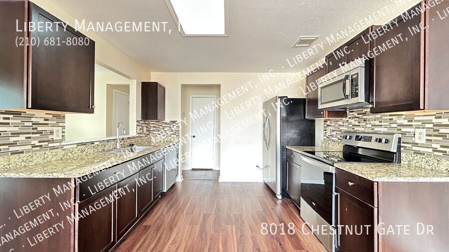 3 Bedroom, 2.5 Bath Home near Randolph AFB property image