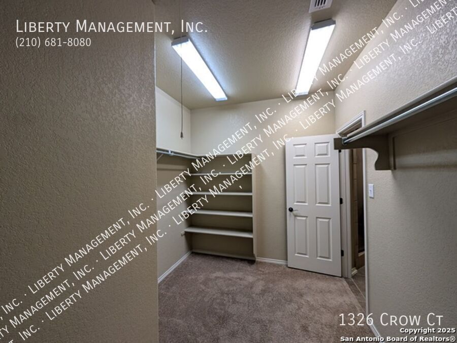 Beautiful 3 Bed, 2 Bath Home in a Gated Neighborhood property image