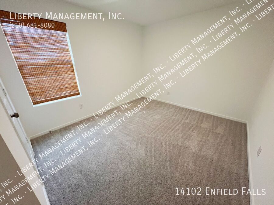 3 Bed, 2 Bath 1421 sq ft Single Story Home on a Cul-de-sac property image