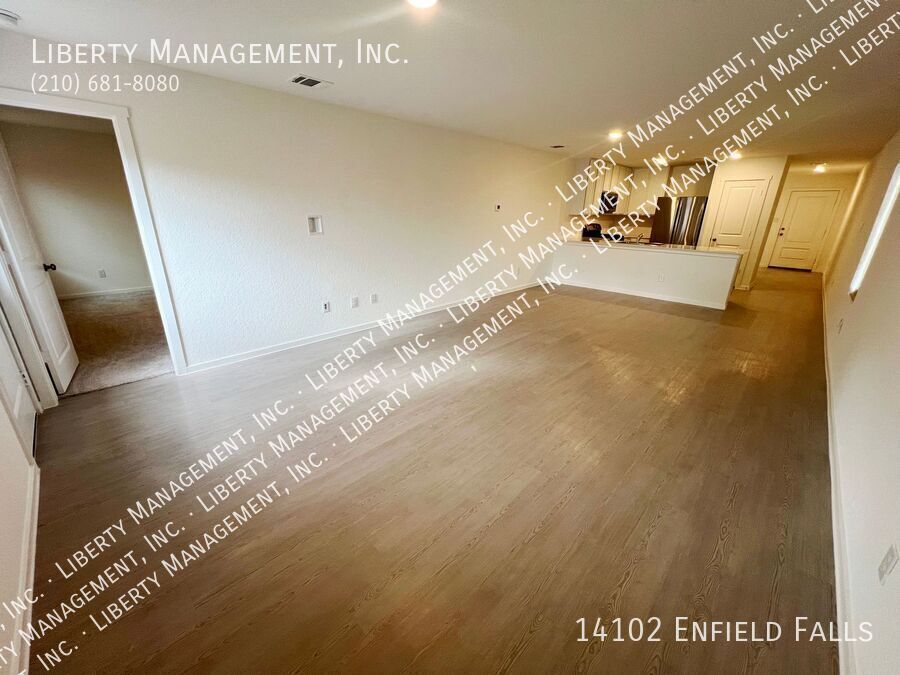 3 Bed, 2 Bath 1421 sq ft Single Story Home on a Cul-de-sac property image