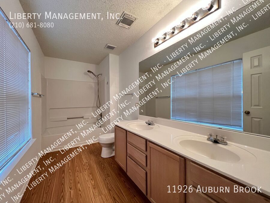 3 Bed, 2 Bath in Westcreek property image