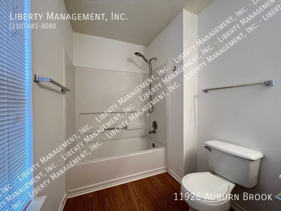 3 Bed, 2 Bath in Westcreek property image