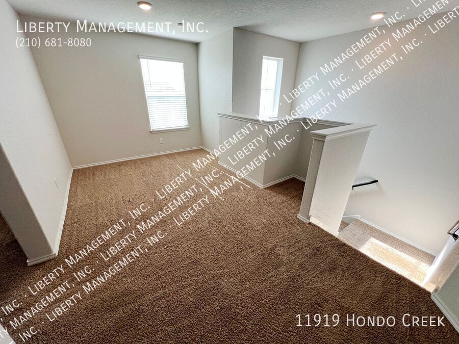 4 Bedroom, 2.5 Bath Home property image