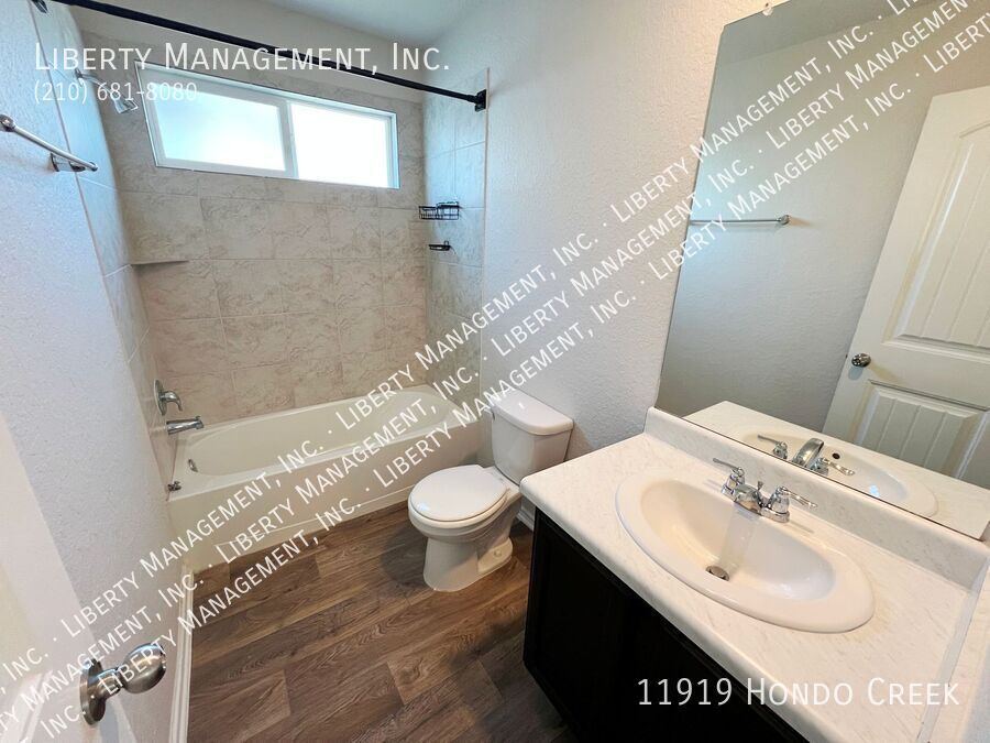 4 Bedroom, 2.5 Bath Home property image