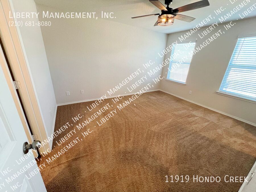 4 Bedroom, 2.5 Bath Home property image