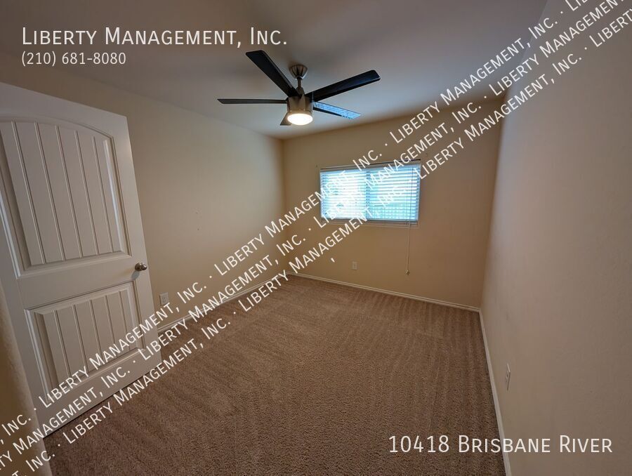 Beautiful 3 Bedroom, 2 Bath Home in MacArthur Park property image