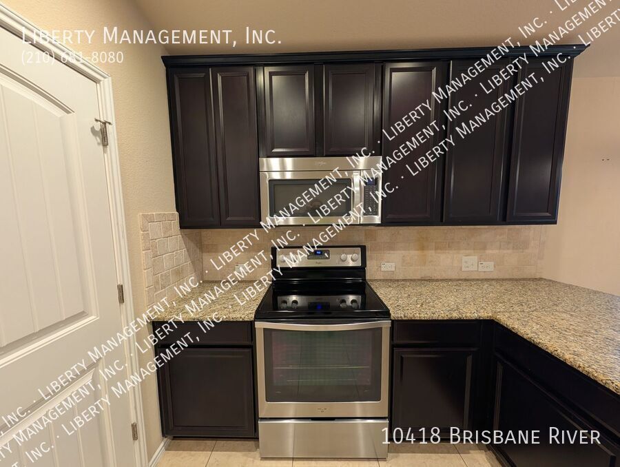 Beautiful 3 Bedroom, 2 Bath Home in MacArthur Park property image