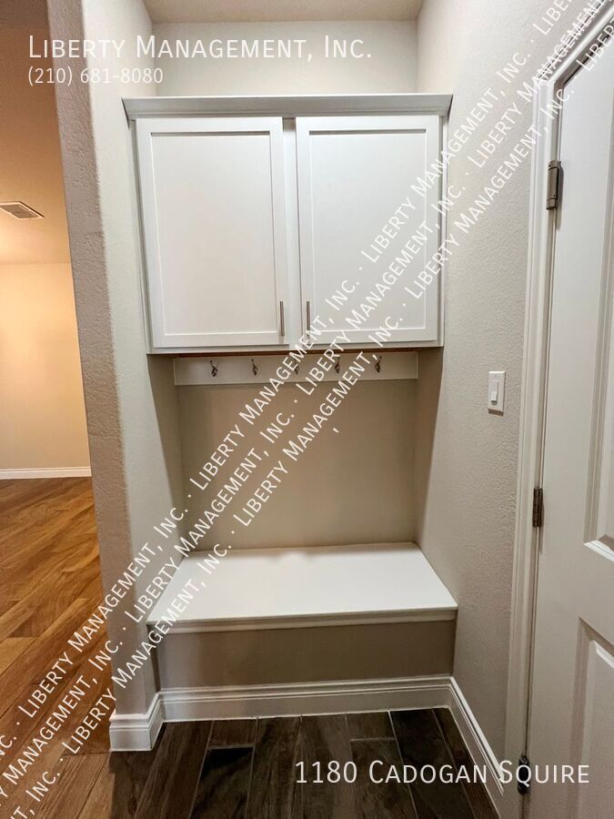 3 Bed, 2 Bath Single Story Home in Kinder Ranch property image