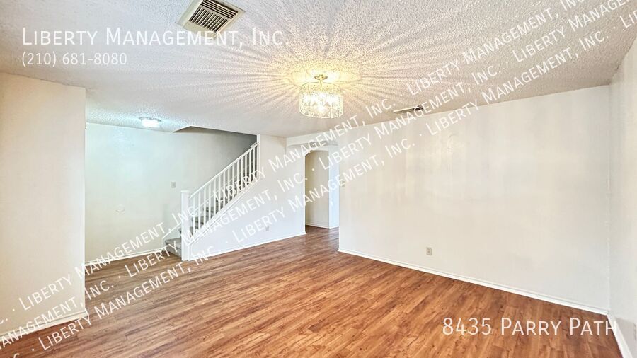 Spacious 4 Bedroom, 2.5 Bath Home property image