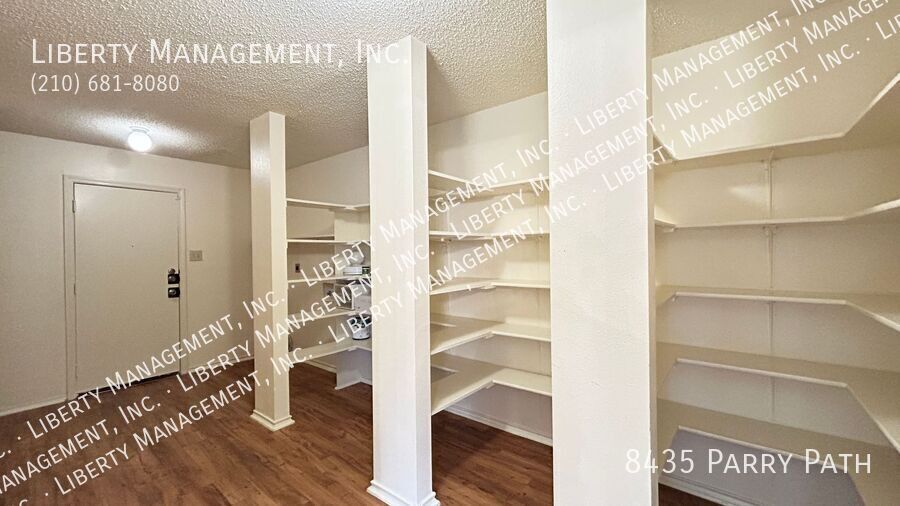 Spacious 4 Bedroom, 2.5 Bath Home property image