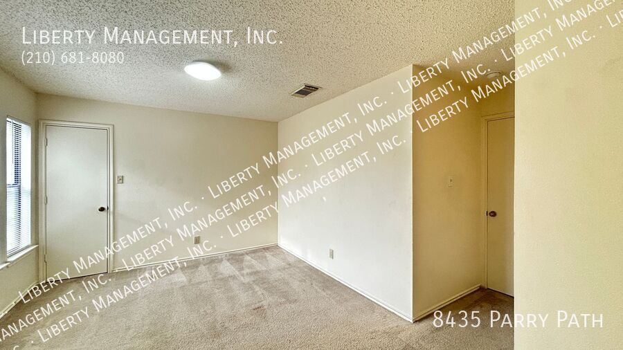 Spacious 4 Bedroom, 2.5 Bath Home property image