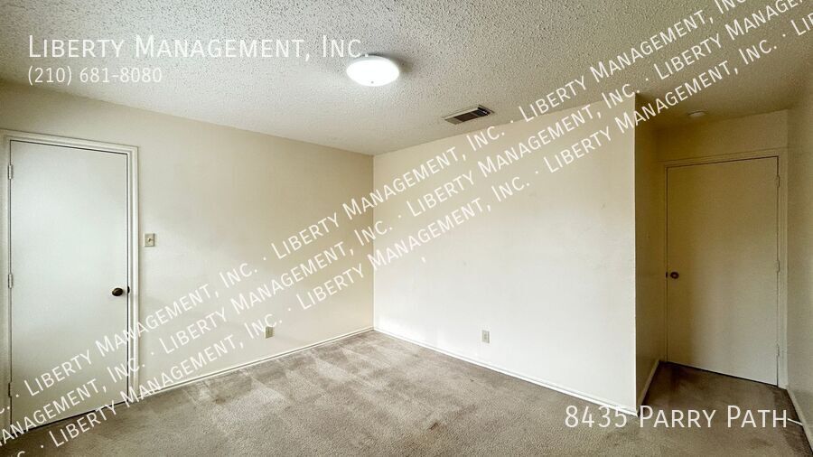 Spacious 4 Bedroom, 2.5 Bath Home property image