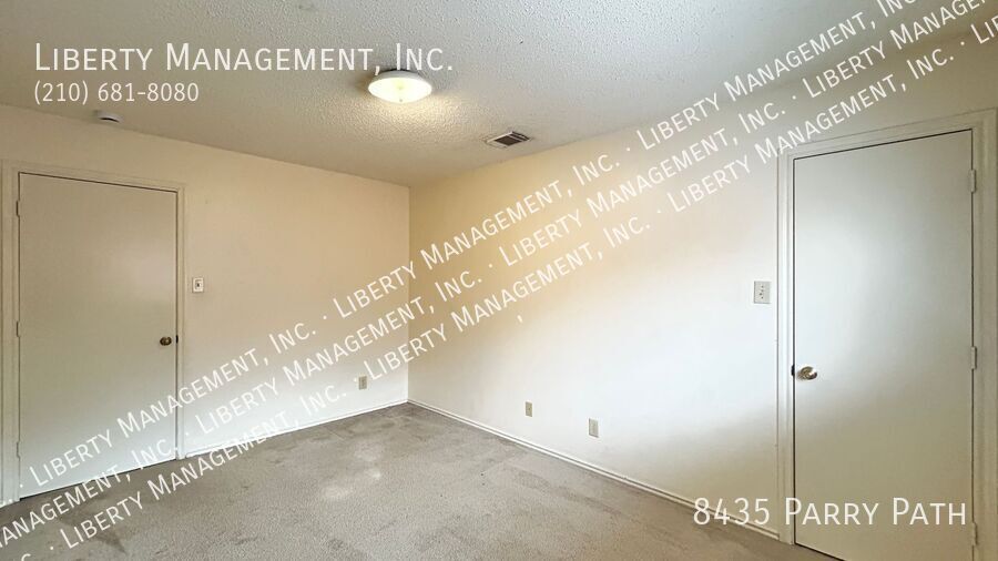 Spacious 4 Bedroom, 2.5 Bath Home property image