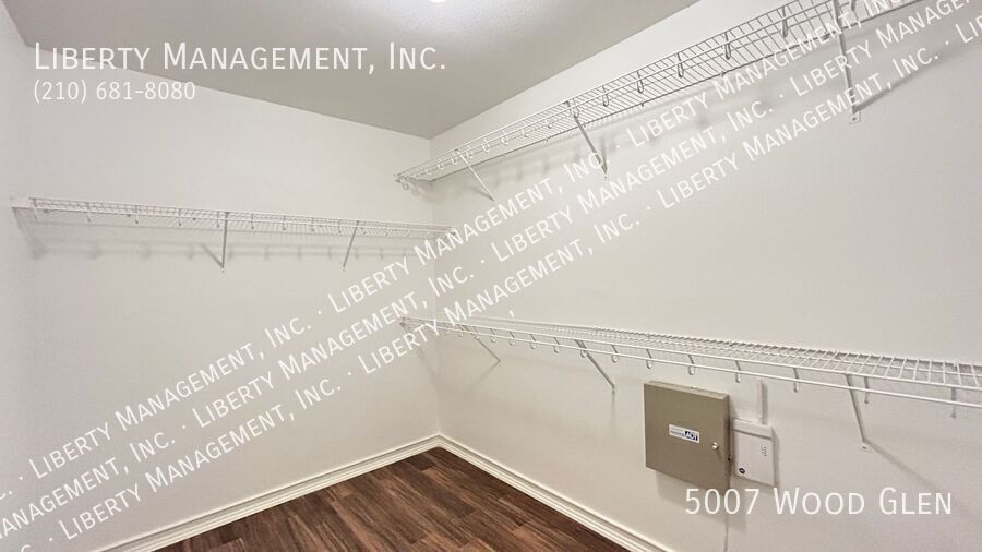 3 Bed, 2 Bath 1623 sq ft Single Story Home in Gated Community property image