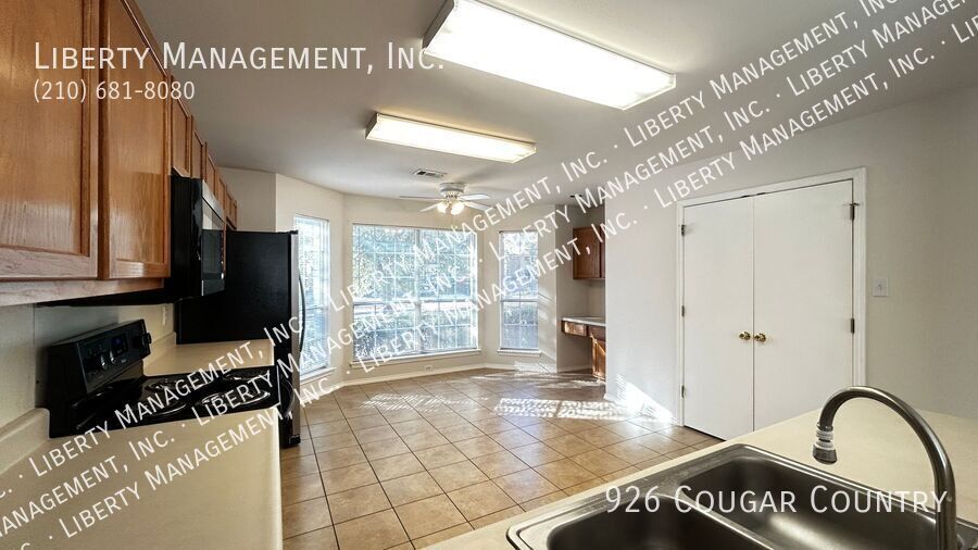 Nice 3 Bed 2 Bath 1796 sq ft Single Story Home property image