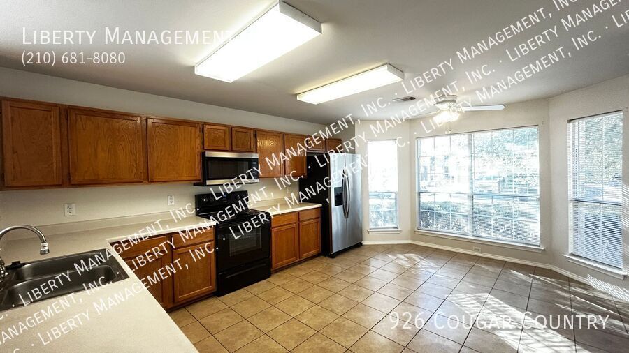 Nice 3 Bed 2 Bath 1796 sq ft Single Story Home property image