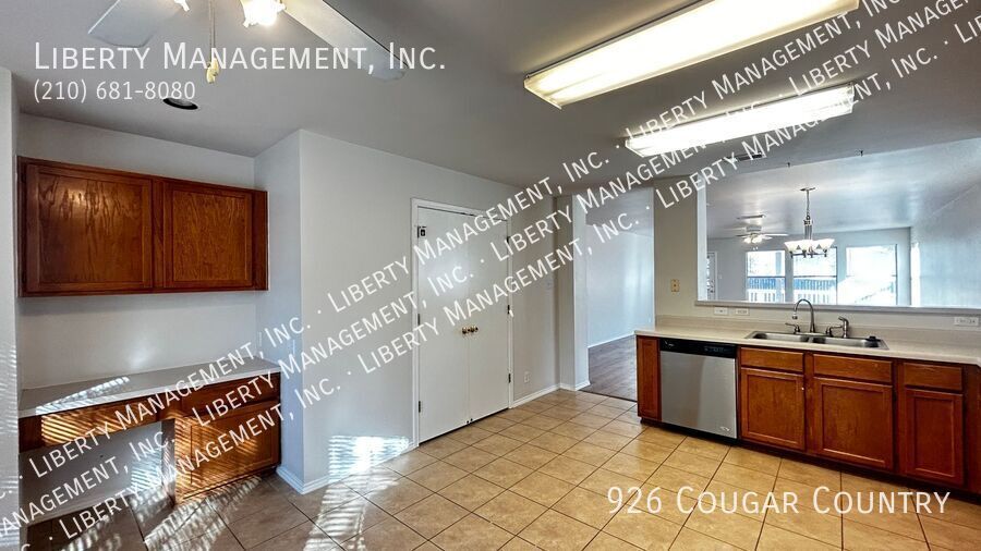 Nice 3 Bed 2 Bath 1796 sq ft Single Story Home property image