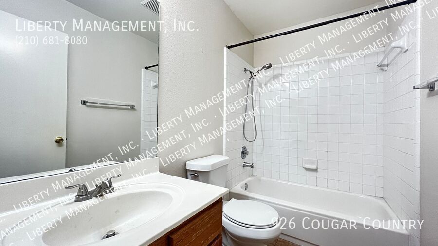 Nice 3 Bed 2 Bath 1796 sq ft Single Story Home property image