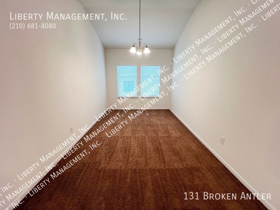 3 Bedroom, 2 Bath Home in Hunters Ranch property image