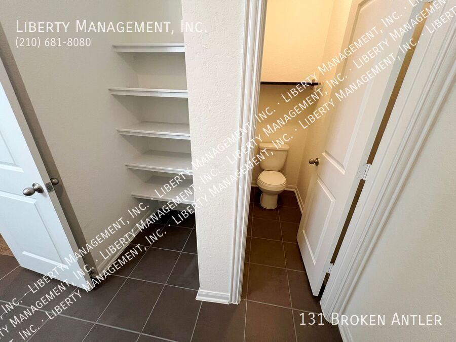 3 Bedroom, 2 Bath Home in Hunters Ranch property image