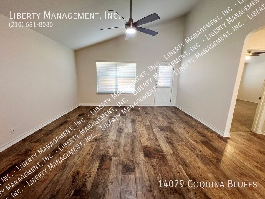 4 Bedroom, 2.5 Bathroom Home on a Greenbelt property image