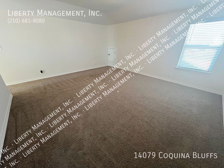 4 Bedroom, 2.5 Bathroom Home on a Greenbelt property image