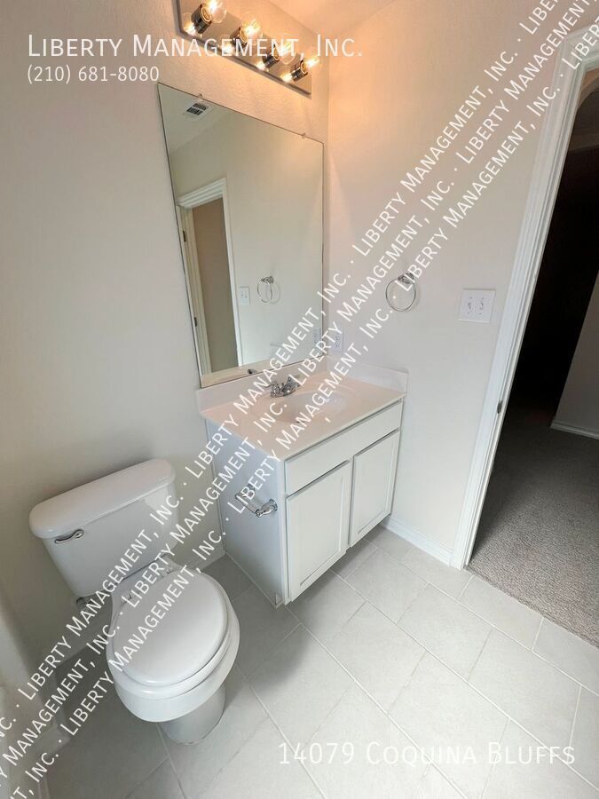 4 Bedroom, 2.5 Bathroom Home on a Greenbelt property image