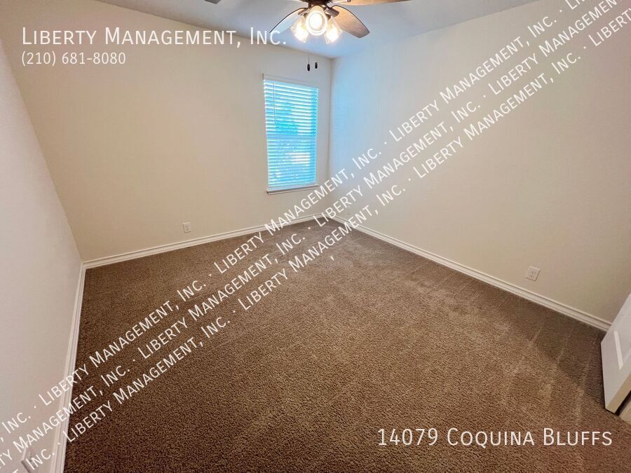 4 Bedroom, 2.5 Bathroom Home on a Greenbelt property image