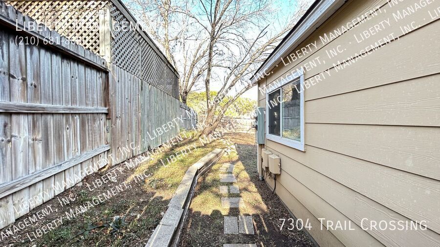 Charming 2 Bed, 2 Bath with water included! property image