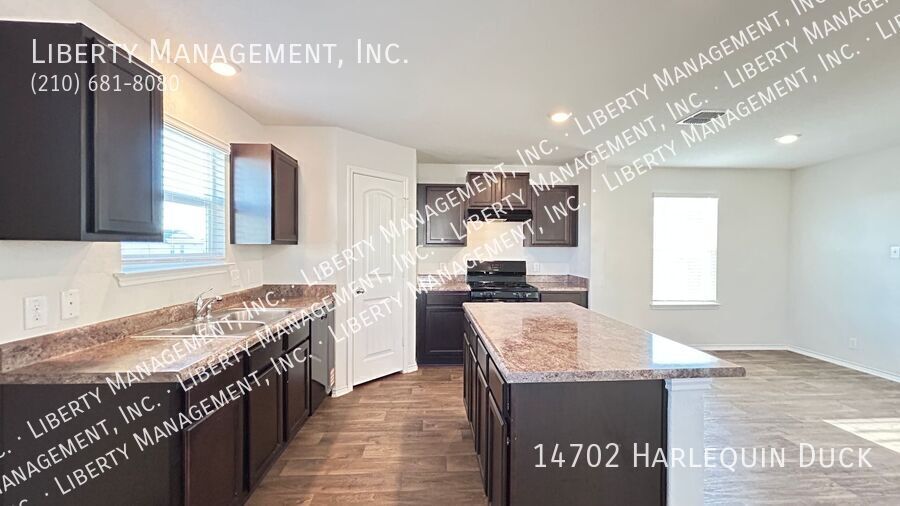 4 Bedroom, 2.5 Bath Corner Lot Home in Redbird Ranch property image