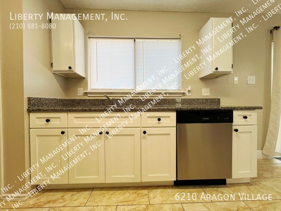 3 Bedroom, 2.5 Bath Home in Northwest Crossing property image