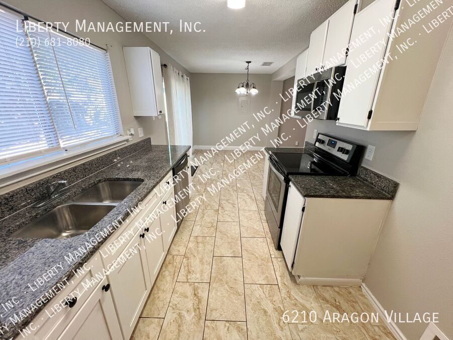 3 Bedroom, 2.5 Bath Home in Northwest Crossing property image