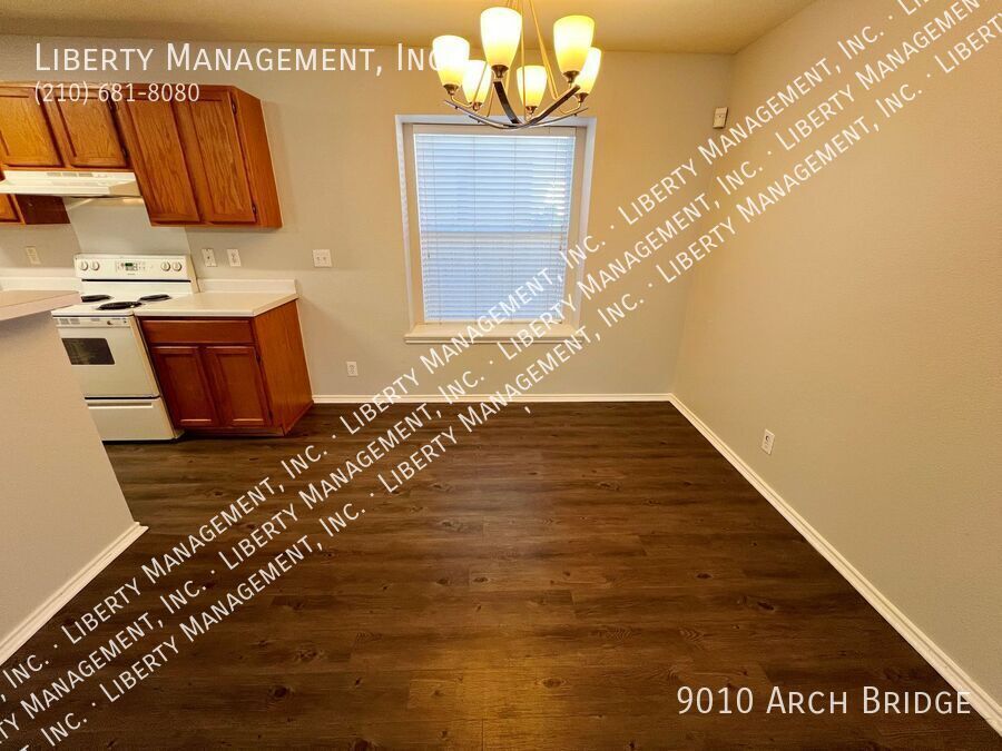 3 Bedroom, 2 Bath Home with a Loft property image