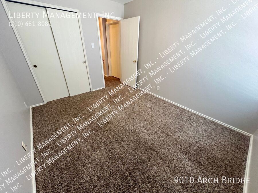 3 Bedroom, 2 Bath Home with a Loft property image