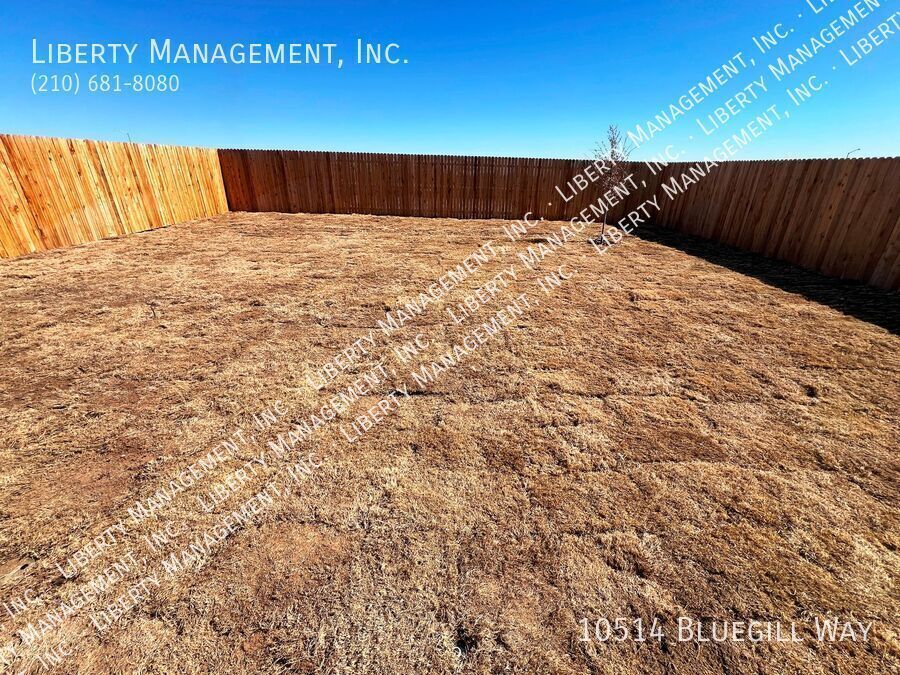 4 Bed, 2 Bath Single Story Home in Smiley Ranch property image