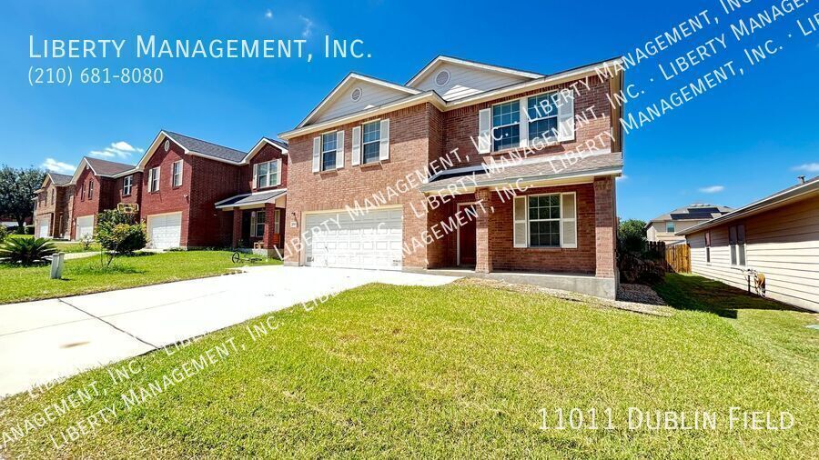 Spacious 4 Bedroom, 2.5 Bath Home property image