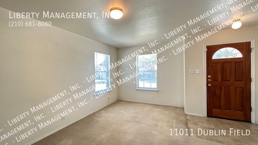 Spacious 4 Bedroom, 2.5 Bath Home property image