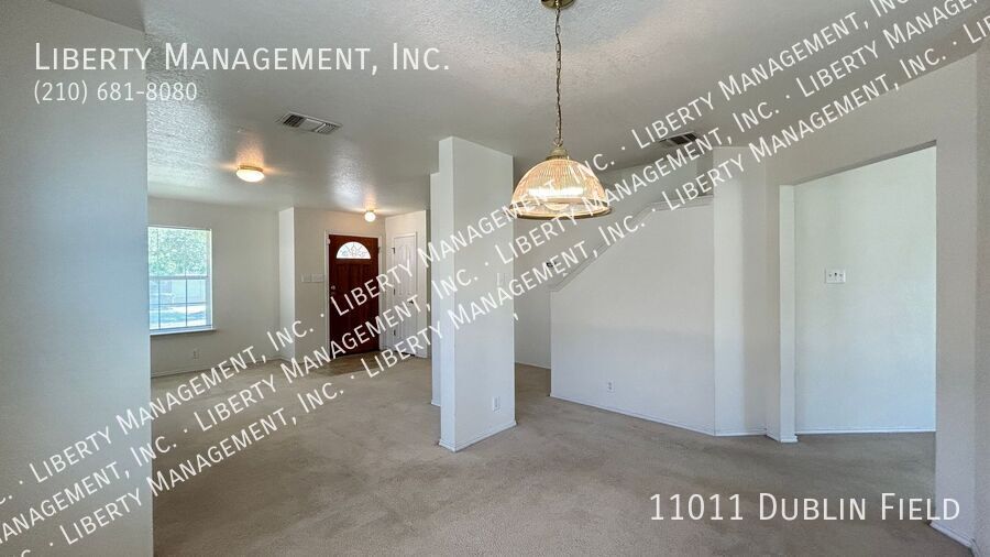 Spacious 4 Bedroom, 2.5 Bath Home property image
